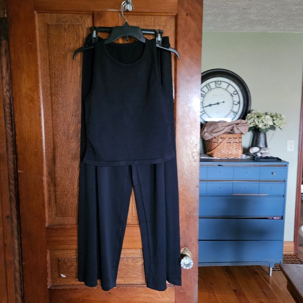 NWT OQQ Women's‎ XL Black Sleeveless Crop Top and Wide Leg Pants Outfit